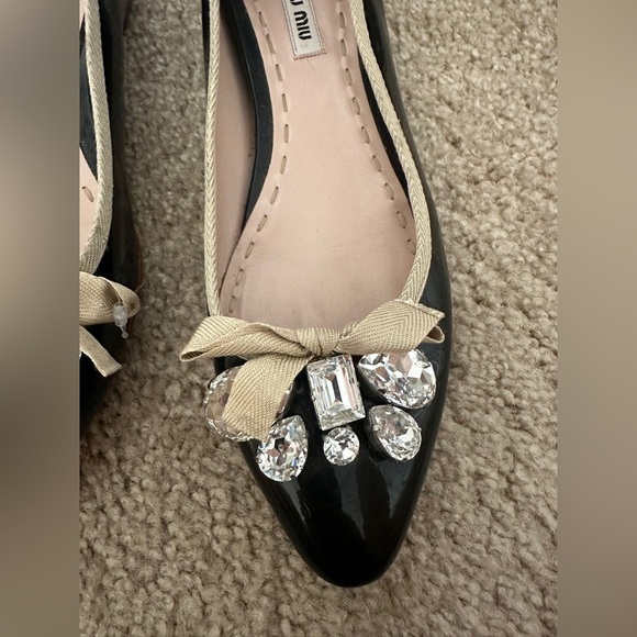 Miu Miu Black Patent Leather Crystal Embellished Ballet Flats Size 38.5 - Picture 3 of 7